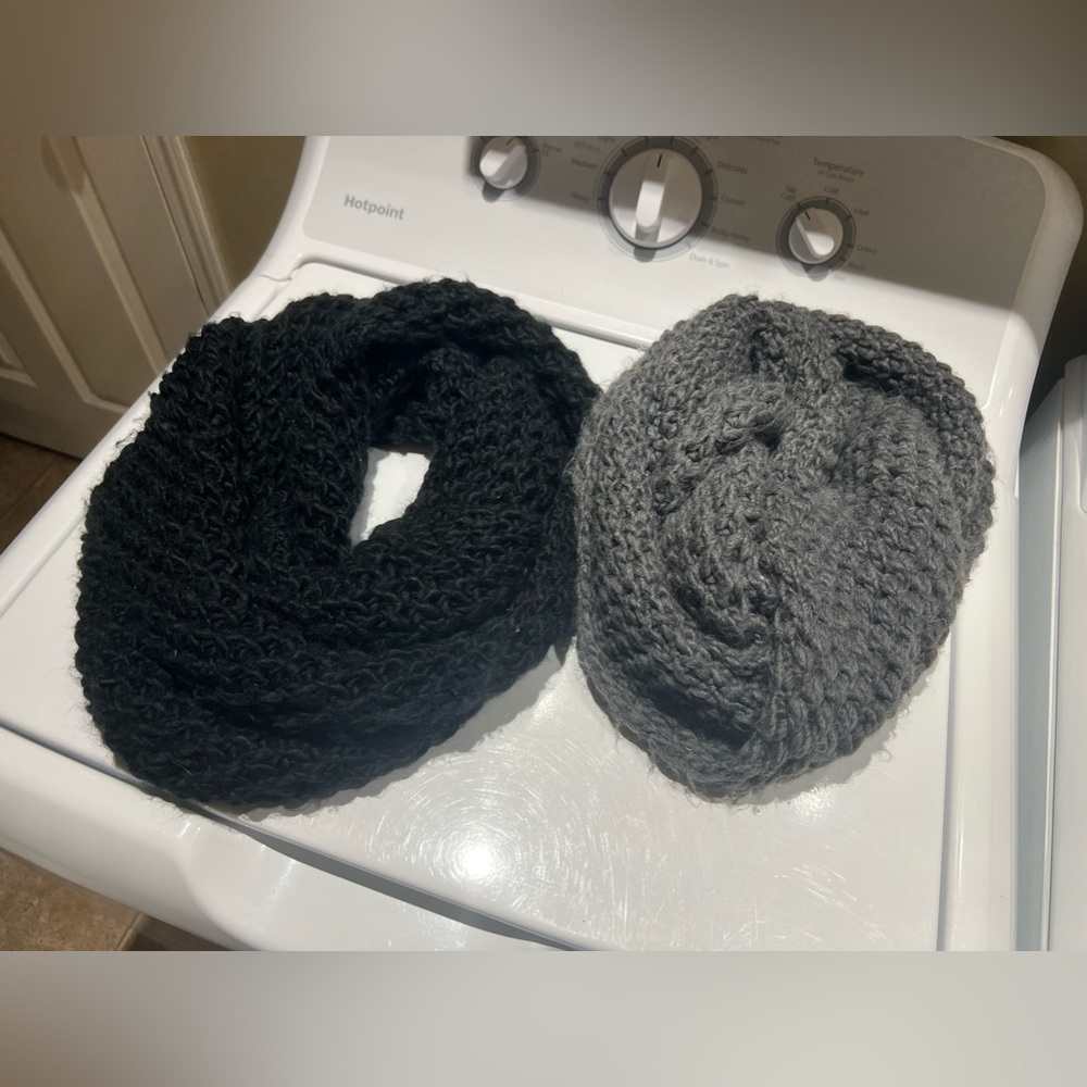 Two old navy infinity scarfs